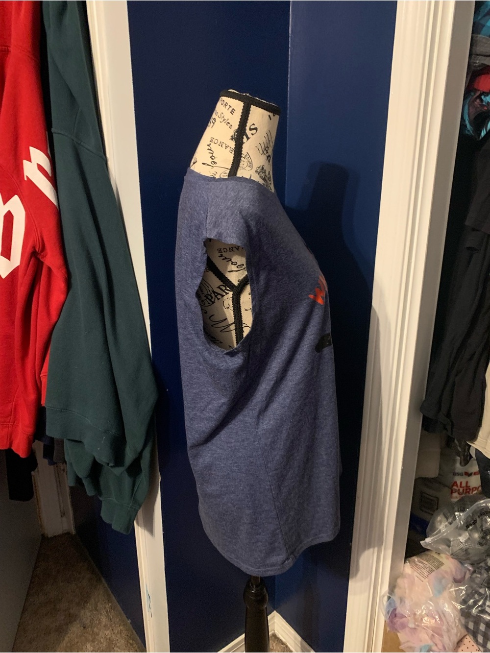 Women’s Blue Graphic Tank Top with Cat Print - Picture 4 of 6